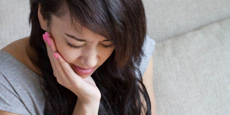 Mengatasi Sakit Gigi - Mengatasi Gusi Bengkak - Minyak Cengkeh - Manfaat Cengkeh