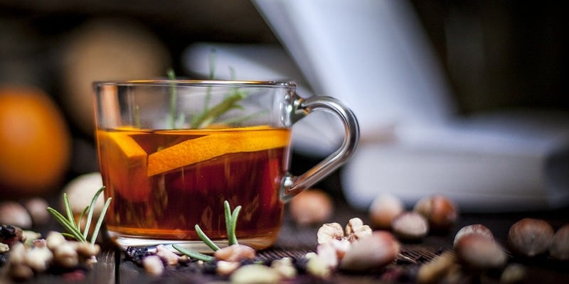 Ilustrasi Teh Herbal Kenikir