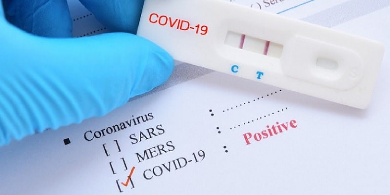 Ilustrasi beda rapid test dan swab test