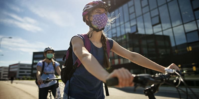 bersepeda pakai masker