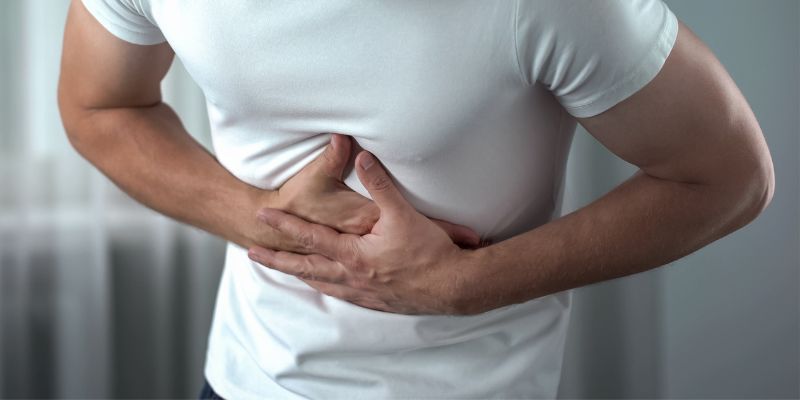 Sakit atau Nyeri di Perut, Gejala Tukak Lambung