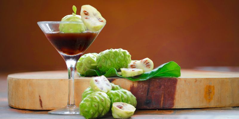 Noni Juice untuk Perawatan Warna Kulit Tidak Merata