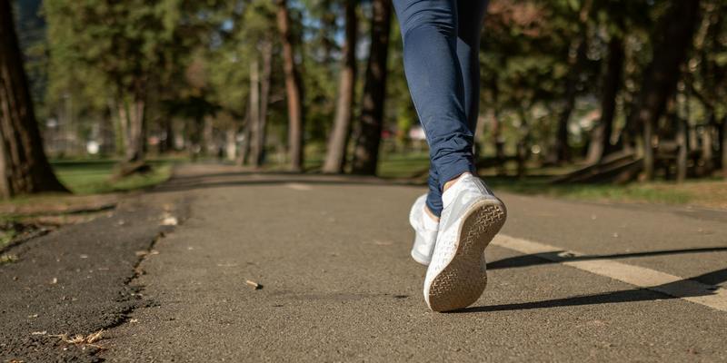 Ilustrasi Olahraga untuk Cara Menghilangkan Benjolan Payudara