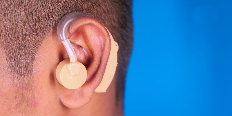 Ilustrasi Cara Mengatasi Telinga Berdenging Sebelah Kiri