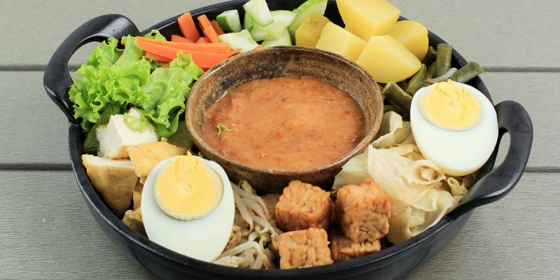 Ilustrasi Tips Menjaga Kesehatan Saat Cuaca Panas